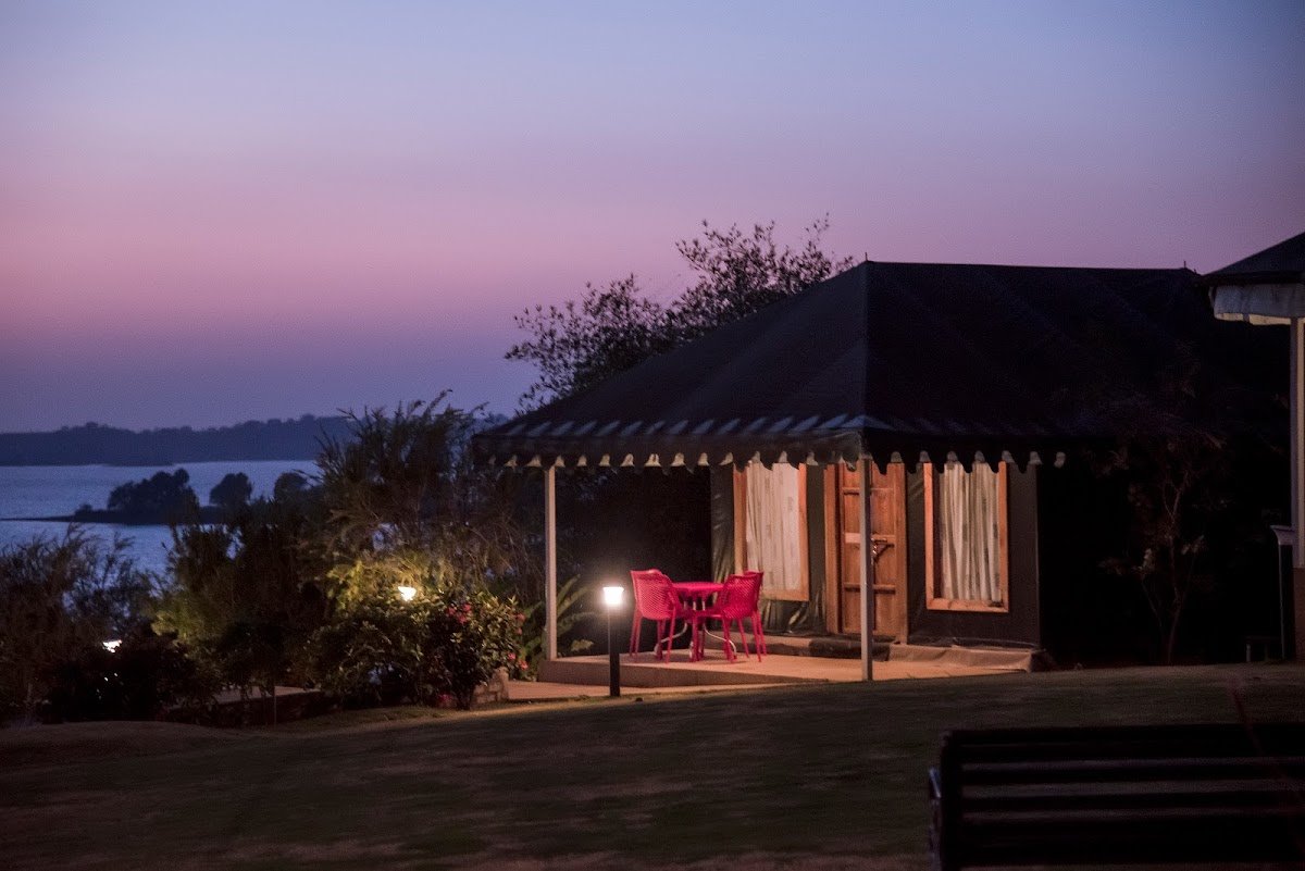 Mridur Resort By Spandan Holiday Homes